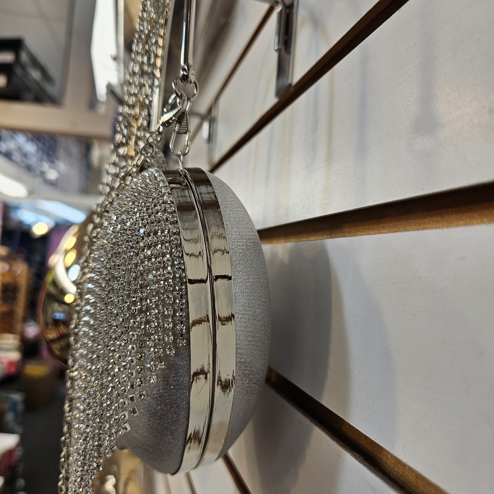 Silver Heart-Shaped Rhinestone Handbag - Picture 2 of 4